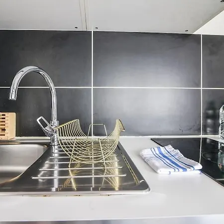 R-appartements Fenetresurkrut 2 A 4 Personnes Centre-ville Apartmán